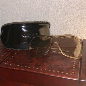 Gucci sunglasses in great shape with case